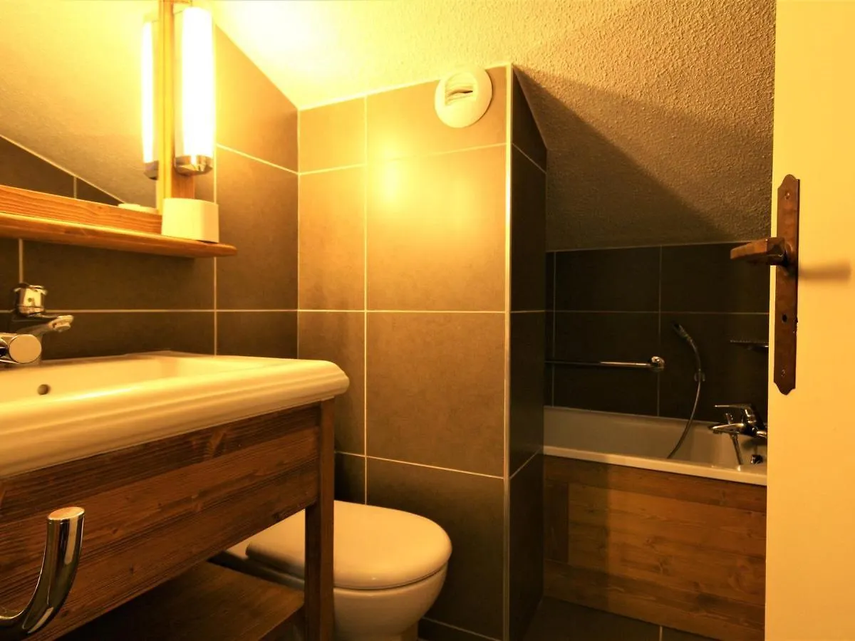 Appartement Spacieux Pres Du Centre, Balcon - Fr-1-181-2443 La Plagne-Tarentaise Apartment